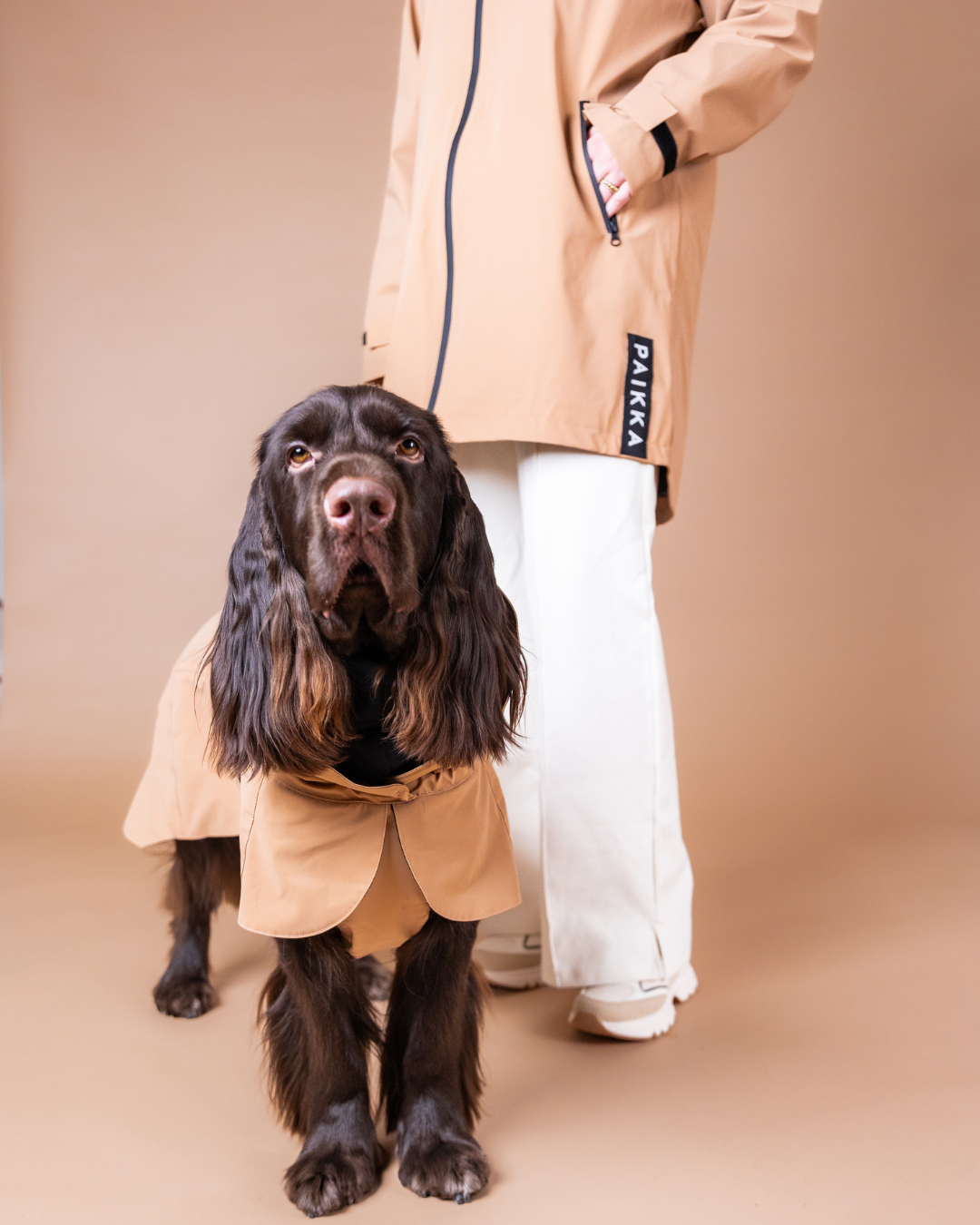 PAIKKA Human Raincoat Lite Taupe W